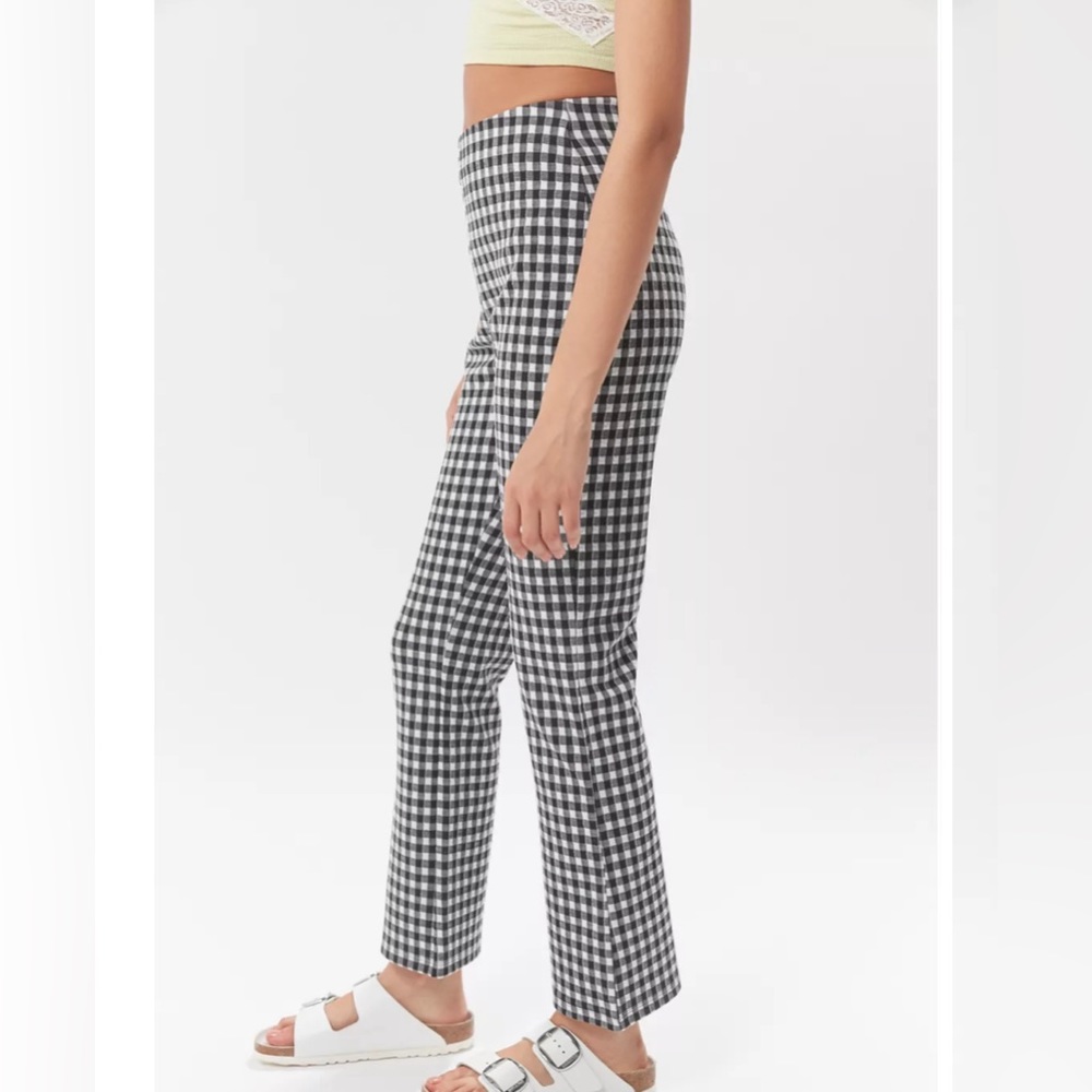 UO Cara High Waisted Gingham Kick Flare Pant small